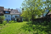 Gartenansicht - Einziehen, wohlfühlen und ankommen.