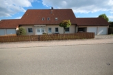 Außenansicht - Helle Dachgeschosswohnung in guter Lage!