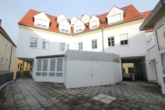 Innenhofansicht - Großzügige Etagenwohnung in zentraler Lage!