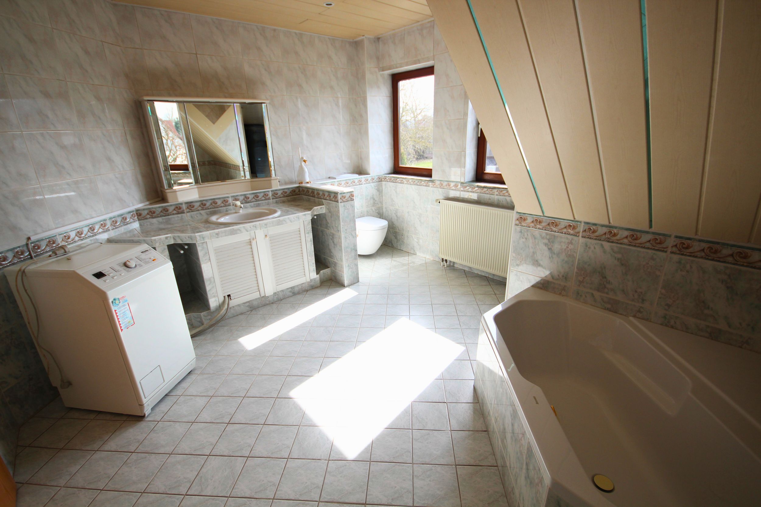 Badezimmer DG