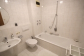 Badezimmer - Attraktive Etagenwohnung in Meitingen – ideal zur Kapitalanlage oder zum Eigenbezug