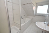 Badezimmer - Attraktive 3-ZKB in der Nähe von Meitingen!