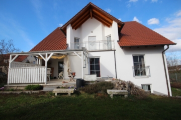 Großzügige 4-ZKB im Erdgeschoss mit Garten!, 86647 Buttenwiesen, Erdgeschosswohnung