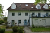 Eingangsansicht - Charmante 2-ZKB mit Balkon in ruhiger Lage in Welden!