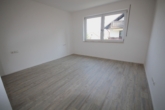 Schlafzimmer - Erstbezug – Moderne 2-ZKB mit Terrasse und Garten in Emersacker!