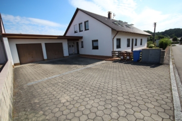 Charmante 4-ZKB im Obergeschoss – ideal für Paare oder kleine Familien!, 86637 Wertingen, Dachgeschosswohnung