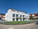 Außenansicht - Moderne 3-Zimmer-Wohnung mit Balkon in Adelsried