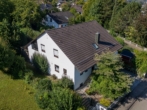 Drohnenansicht 3 - Familienfreundliches Einfamilienhaus mit viel Potenzial